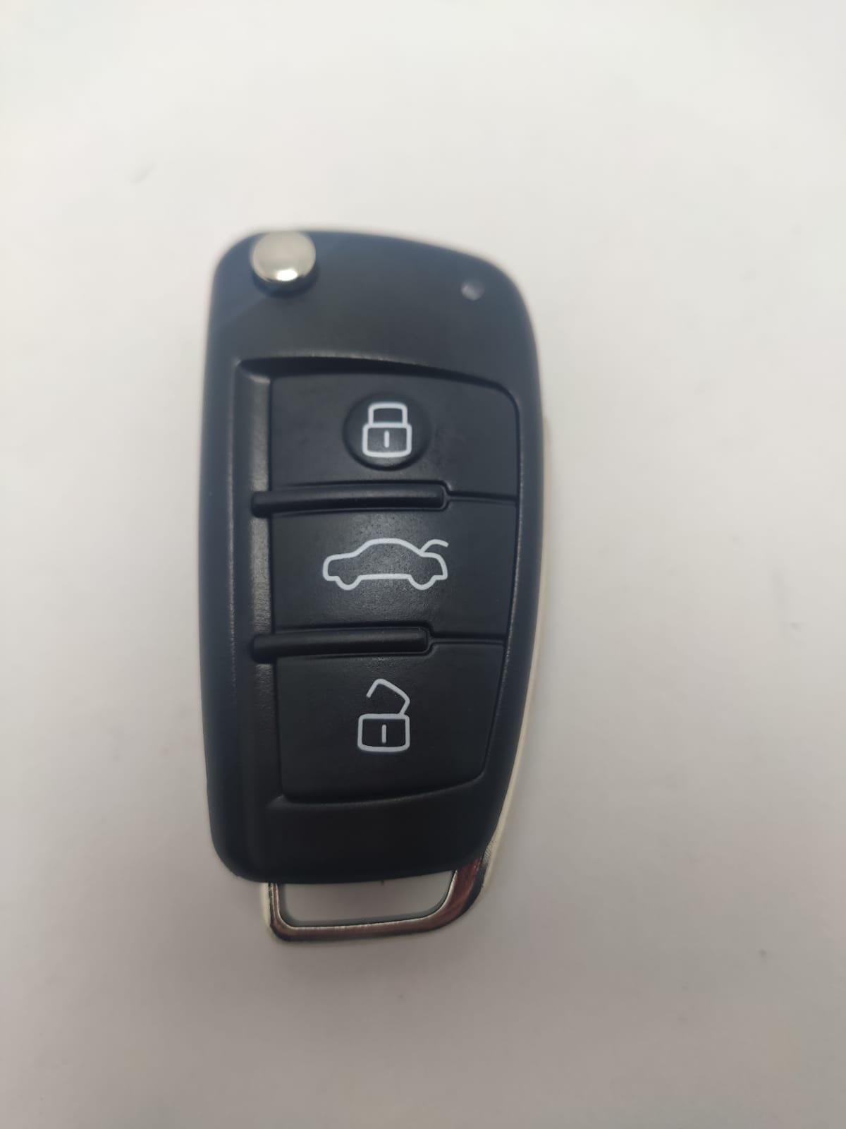 Capa Carcaça Oca Chave Canivete Aud A3 A4 A6 A8 TT Q3 Q5 Q7 2006 2007 2008 2009 2010 2011 2012 3 Botões