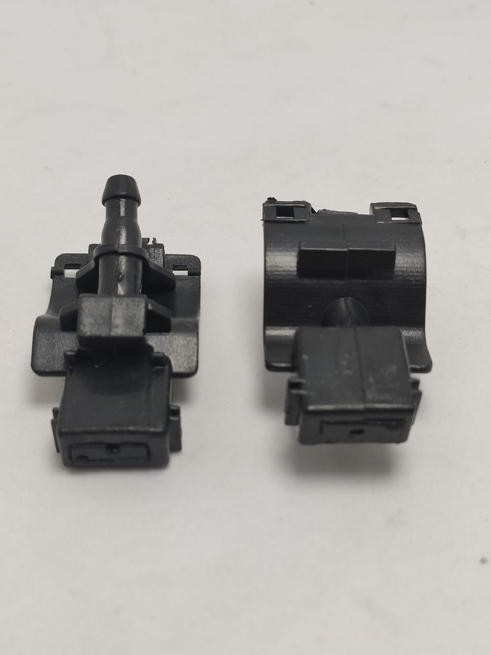 Bico Esguicho Brucutu Limpador Parabrisa Mitsubis Outlander 2013 2014 2015 2016 2017 2018 2019 2020 2021 2022