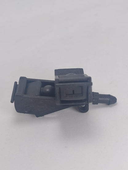 Bico Esguicho Brucutu Gol Polo Fox Golf Jetta Beeatle Passat Saveiro Up! Beeatle 2001 2000 2005 2007 2010 2014 6E0955985