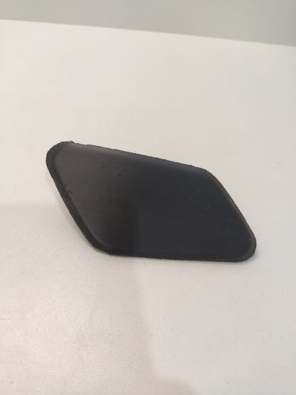 Tampa Esguicho Limpador Farol Direito Mitsubis Outlander 2016 2017 2019 8264A312 Moldura Acabamento Passageiro parachoq