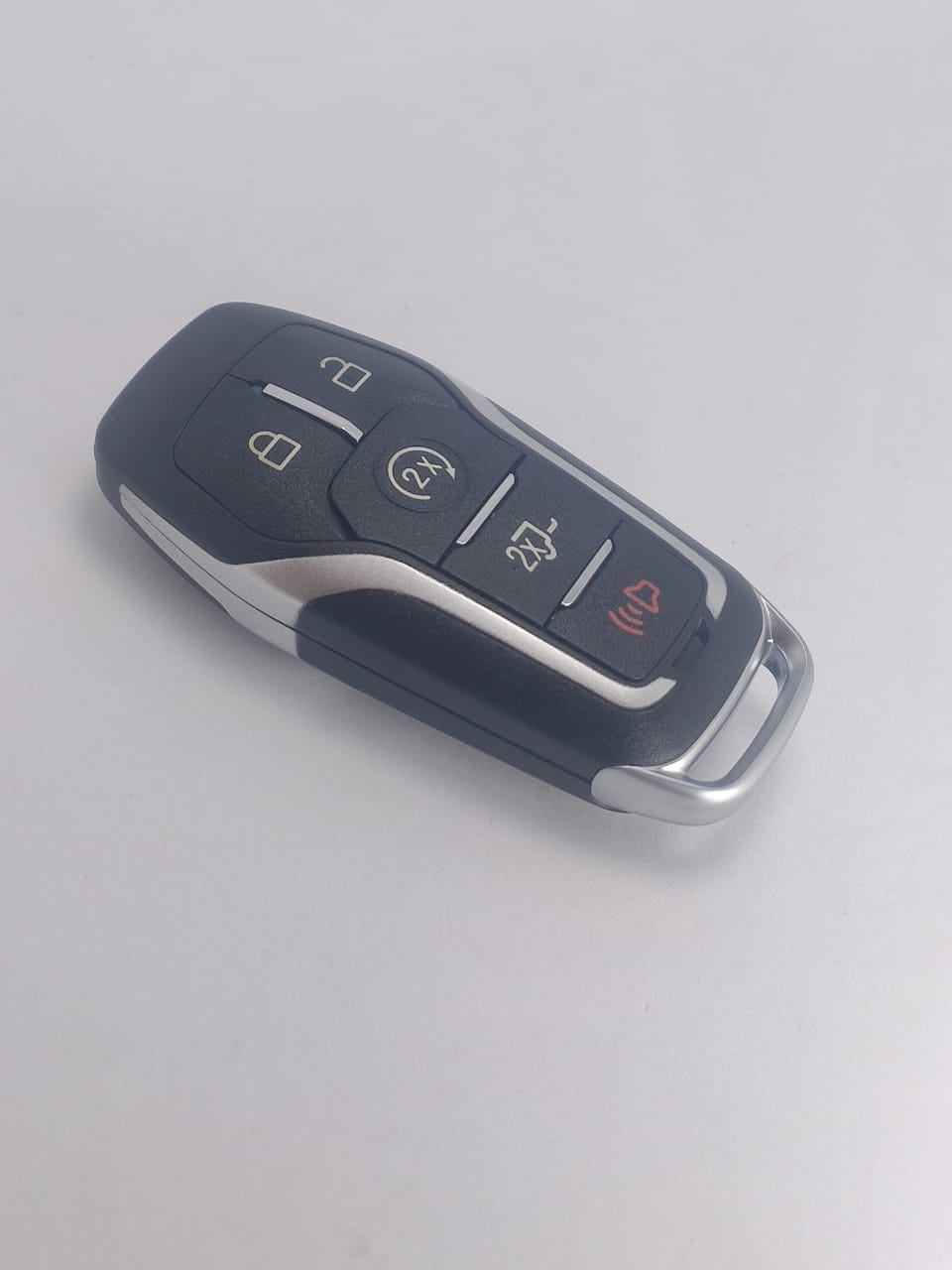 Capa Carcaça Oca Chave Presença For Fusion Titanium Se 2013 2014 2015 2016 2017 2018 5 botoes Com Lamina Capinha