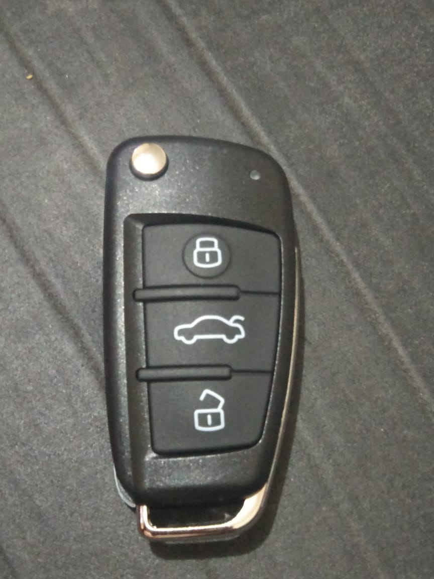Chave De Presença Aud A3 A4 S3 S4 TT  2005 2006 2007 2008 2011 2012 2013 8P0837220G 5FA00927251 Chave Aud completa