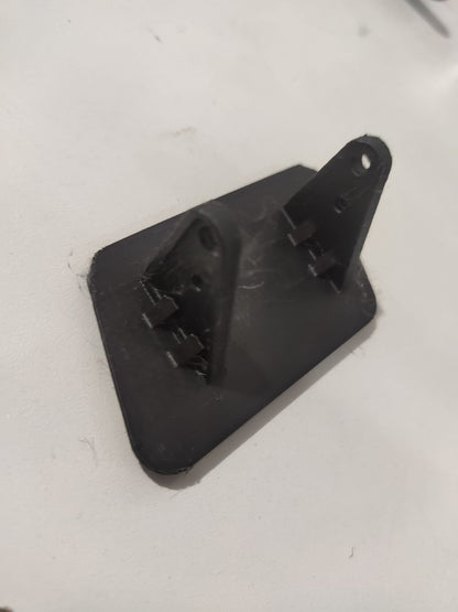 Tampa Esguicho Farol Direto Hyun Genesis 2010 2011 2012 2013 2014 Passageiro Moldura PArachoque 986903M00