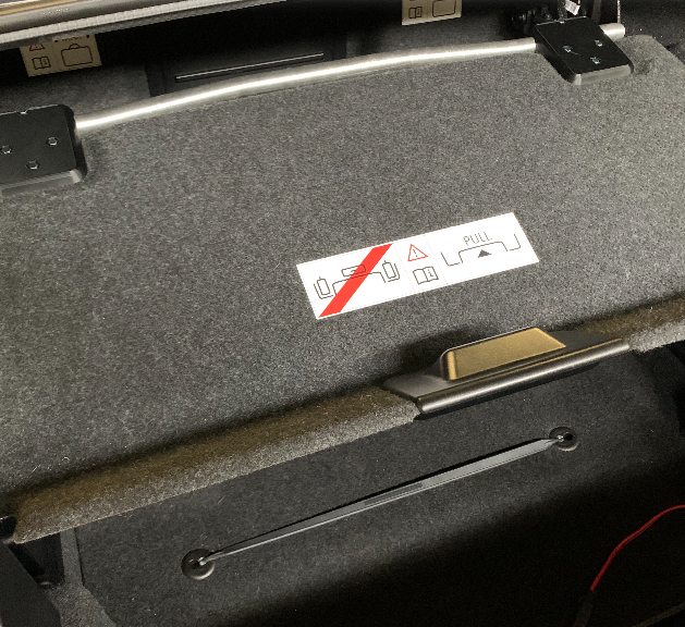 Dobradiça Trava Bagagito Porta malas Bmw Z4 2009 2010 2011 2012 2013 2014 2015 2016 Modulo