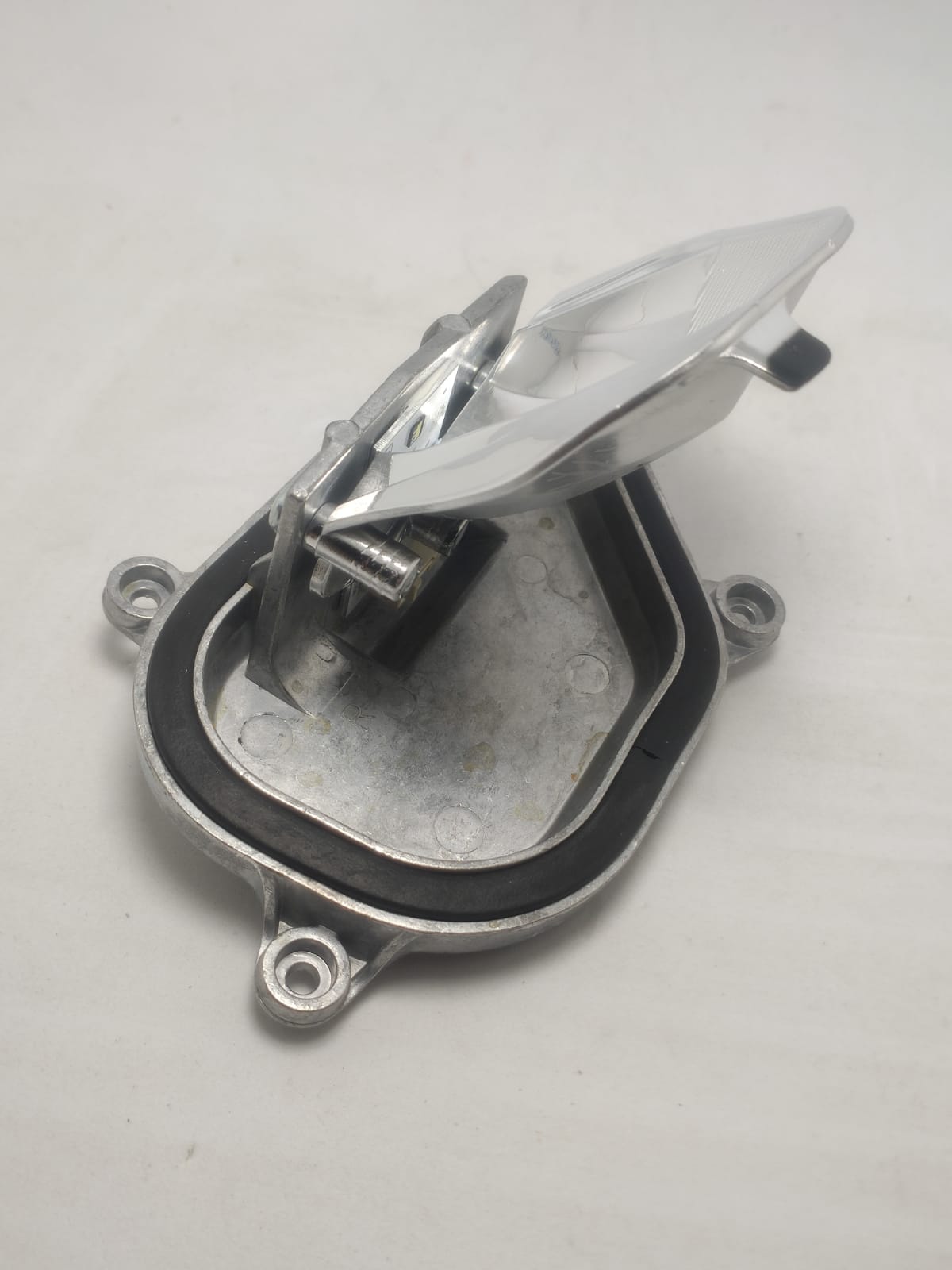 Modulo Reator Farol Direito Led Angel Eyes Bm 116i 118i 120i 125i 130i 135i 2015 2016 2017 2018 2019 63117466510 B01205