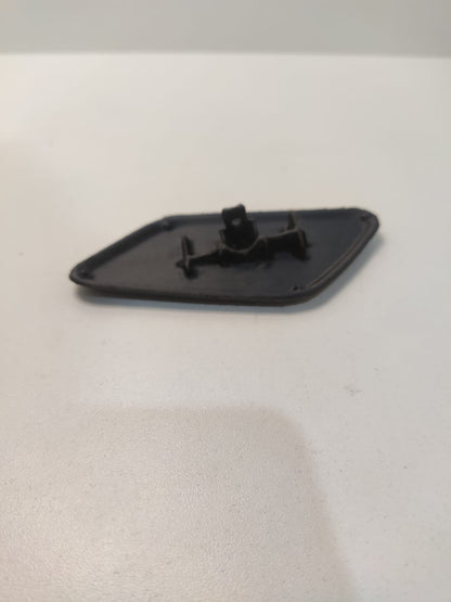 Tampa Esguicho Limpador Farol Direito Mitsubis Outlander 2016 2017 2019 8264A312 Moldura Acabamento Passageiro parachoq